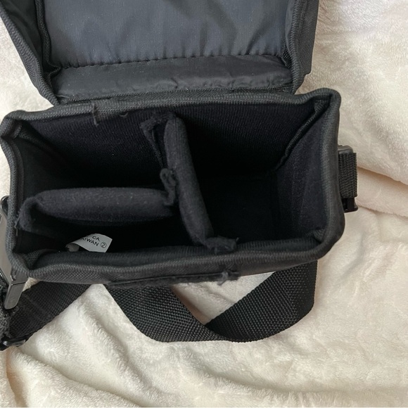 Vtg Canon Camera Bag Shoulder Lens 1990s Black Red Logo 3 Compartments - Picture 5 of 8